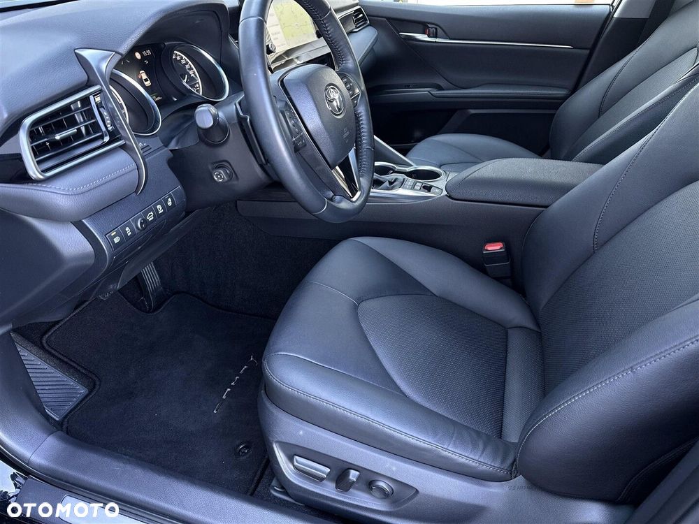 Toyota Camry 2.5 Hybrid Executive CVT - 11