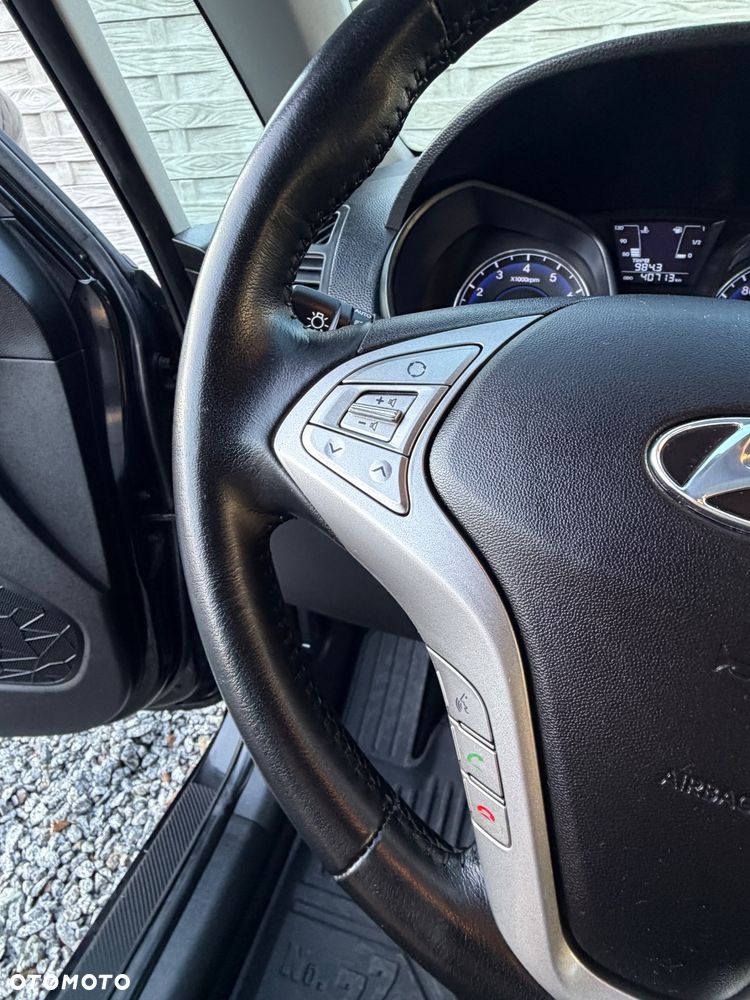 Hyundai ix20 1.4 Premium - 18