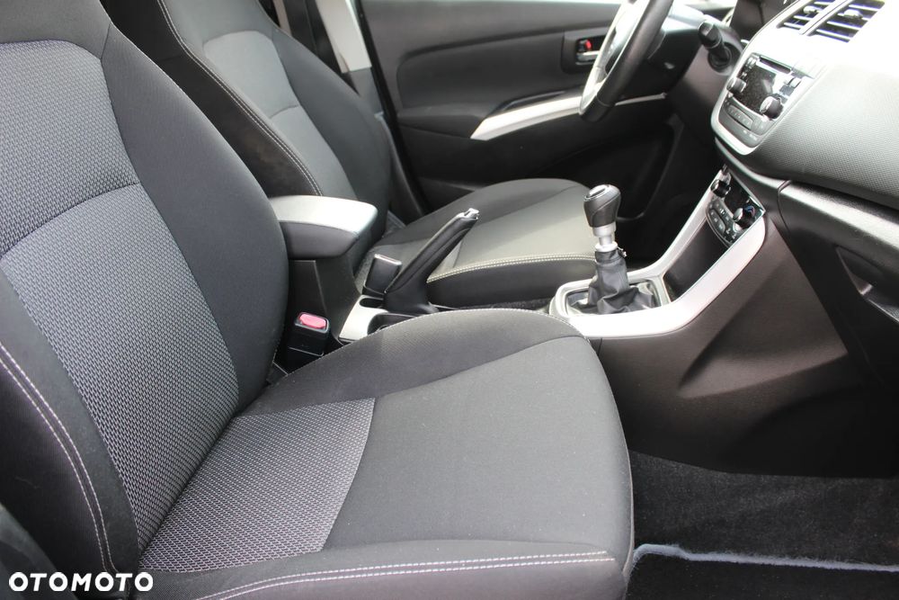 Suzuki SX4 S-Cross 1.6 DDiS 4x2 Comfort - 9