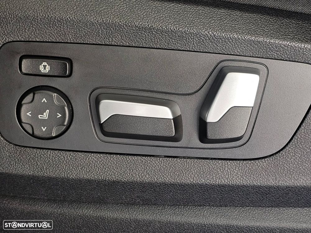 BMW X6 40 d xDrive Pack M - 34