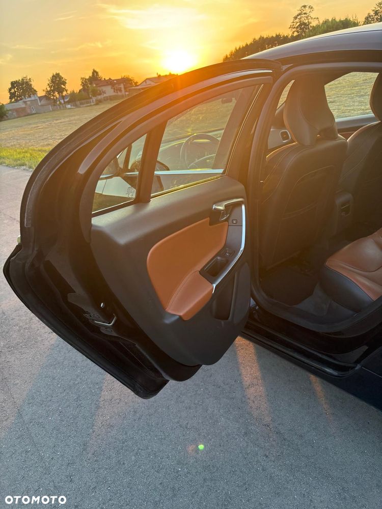 Volvo S60 T6 AWD Drive-E R-Design Momentum - 12