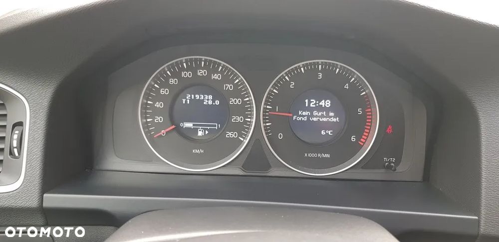 Volvo V60 D2 Kinetic - 17