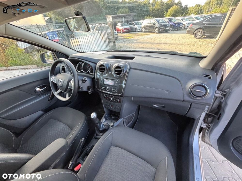 Dacia Sandero 0.9 TCe SL Celebration S&S EU6 - 36