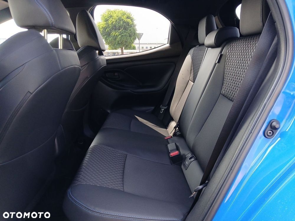 Toyota Yaris Hybrid 1.5 Premiere Edition - 16