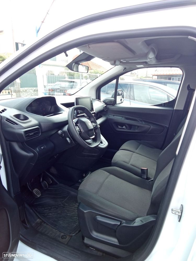 Peugeot Partner LONGA 1.5 BlueHDI - 11