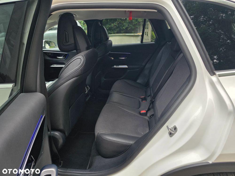 Mercedes-Benz GLC 220 d mHEV 4-Matic Avantgarde - 14