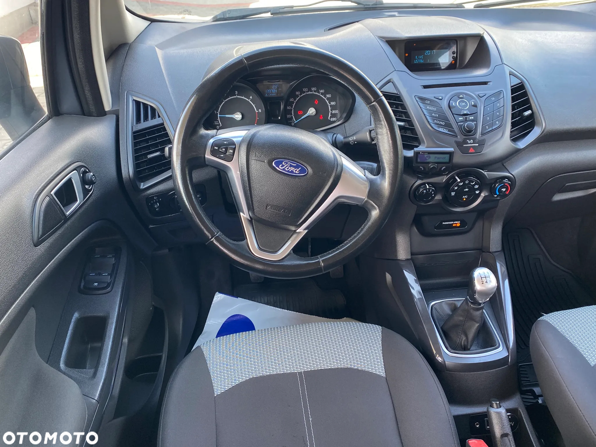 Ford EcoSport - 30