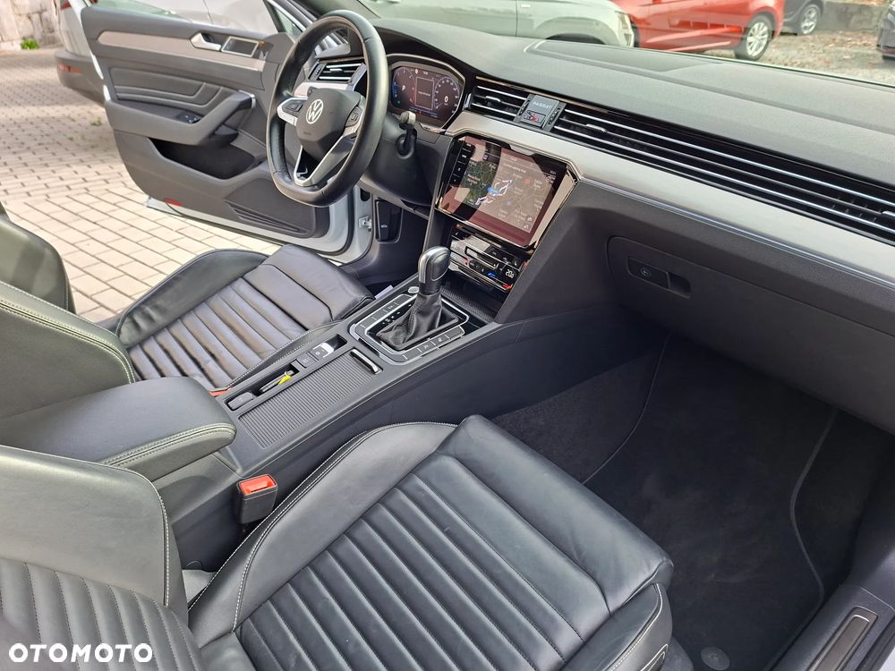 Volkswagen Passat Variant 2.0 TDI BMT Highline DSG - 24