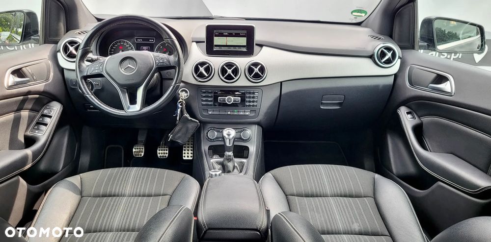 Mercedes-Benz Klasa B 180 Edition - 9
