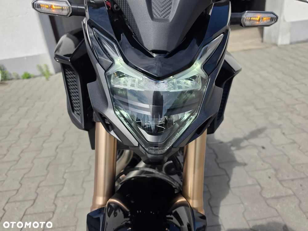 Honda CB - 27