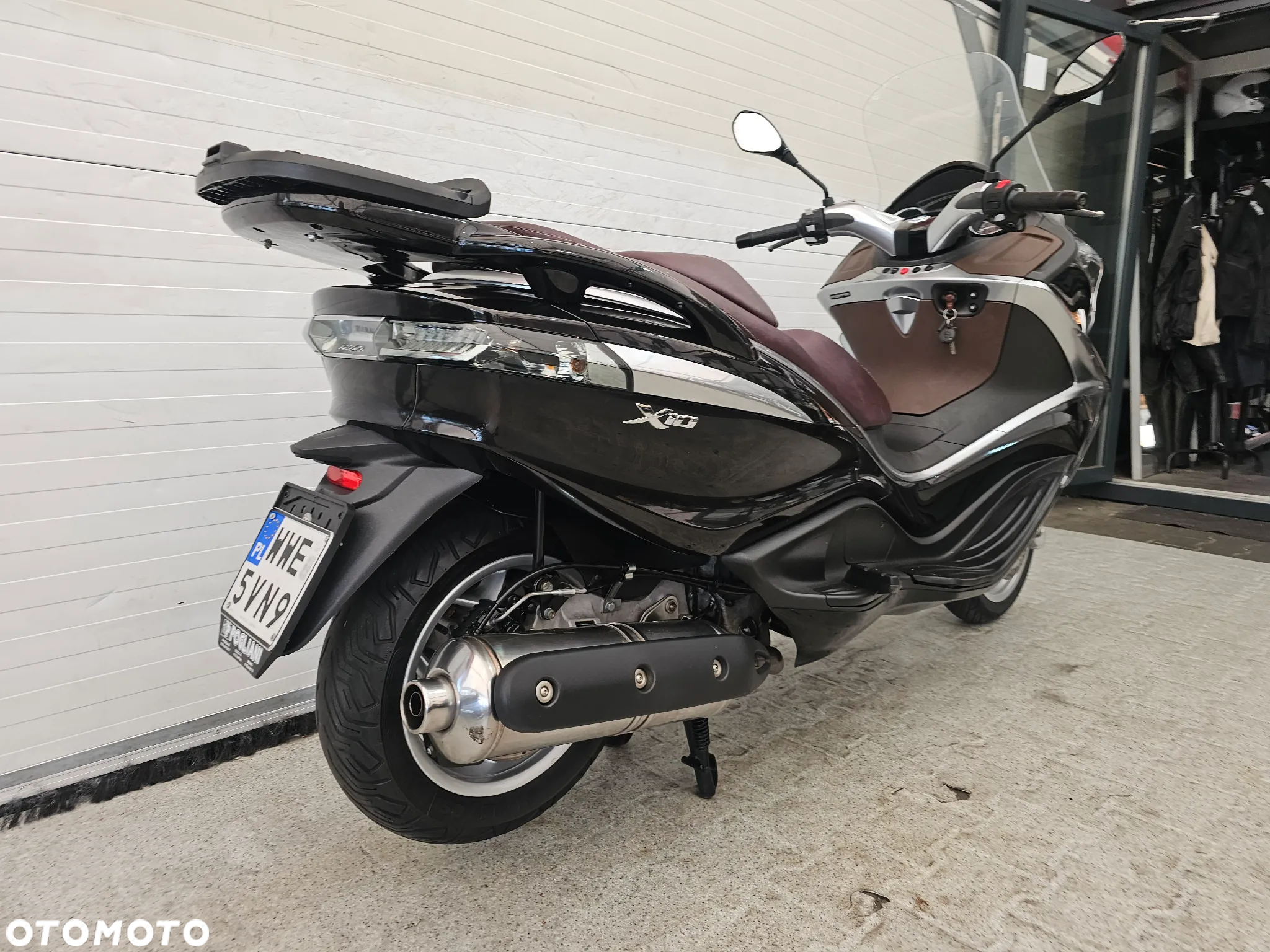Piaggio X10 - 25