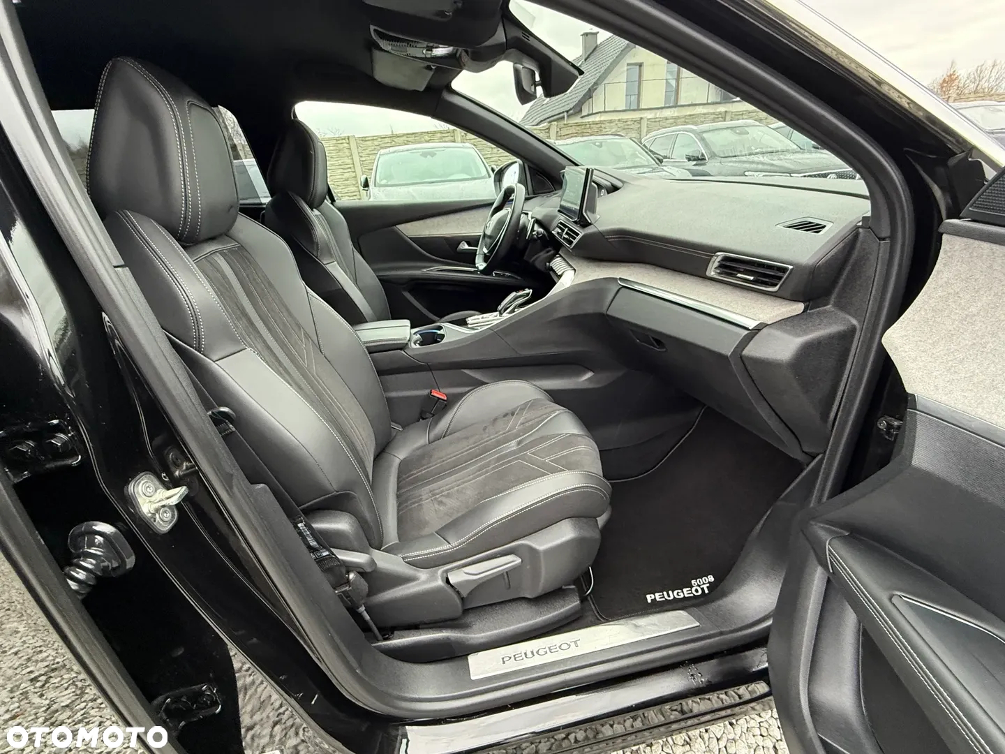Peugeot 5008 BlueHDI 180 EAT8 GT Pack - 35