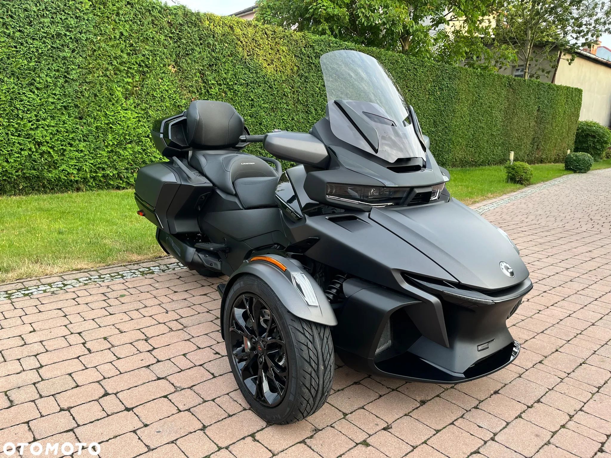 Can-Am Spyder - 1