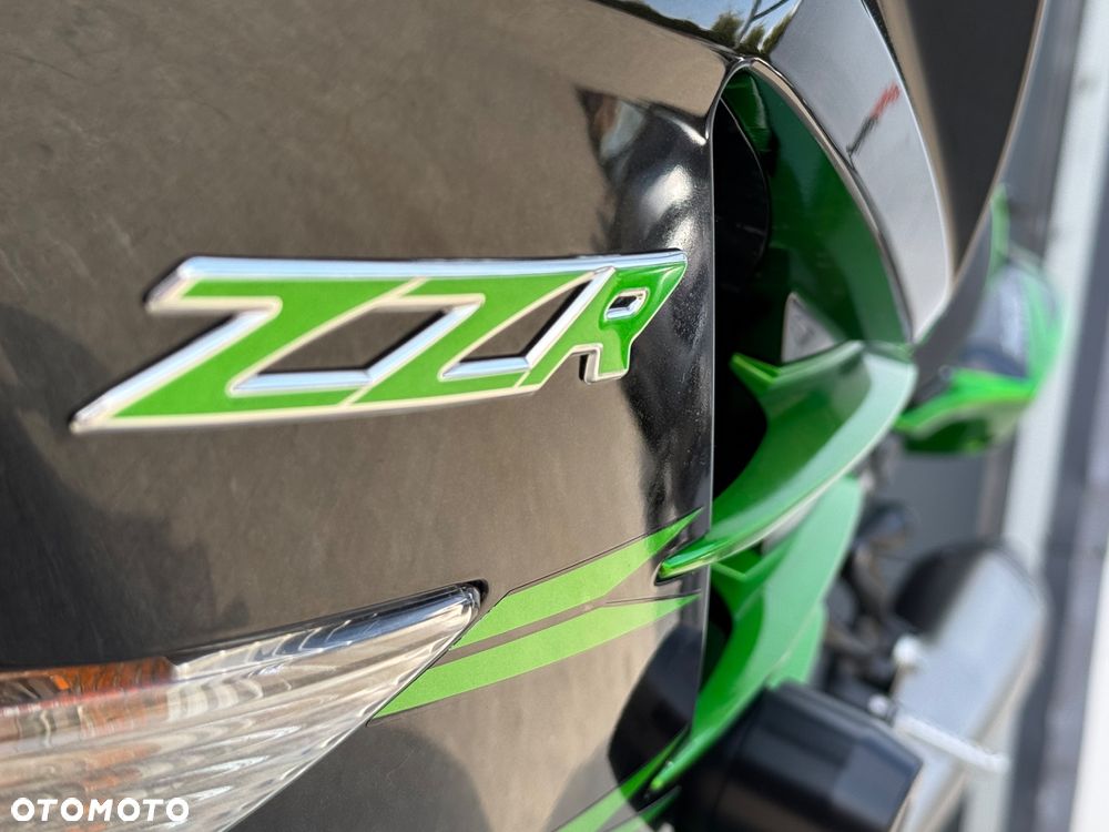 Kawasaki ZZR - 28