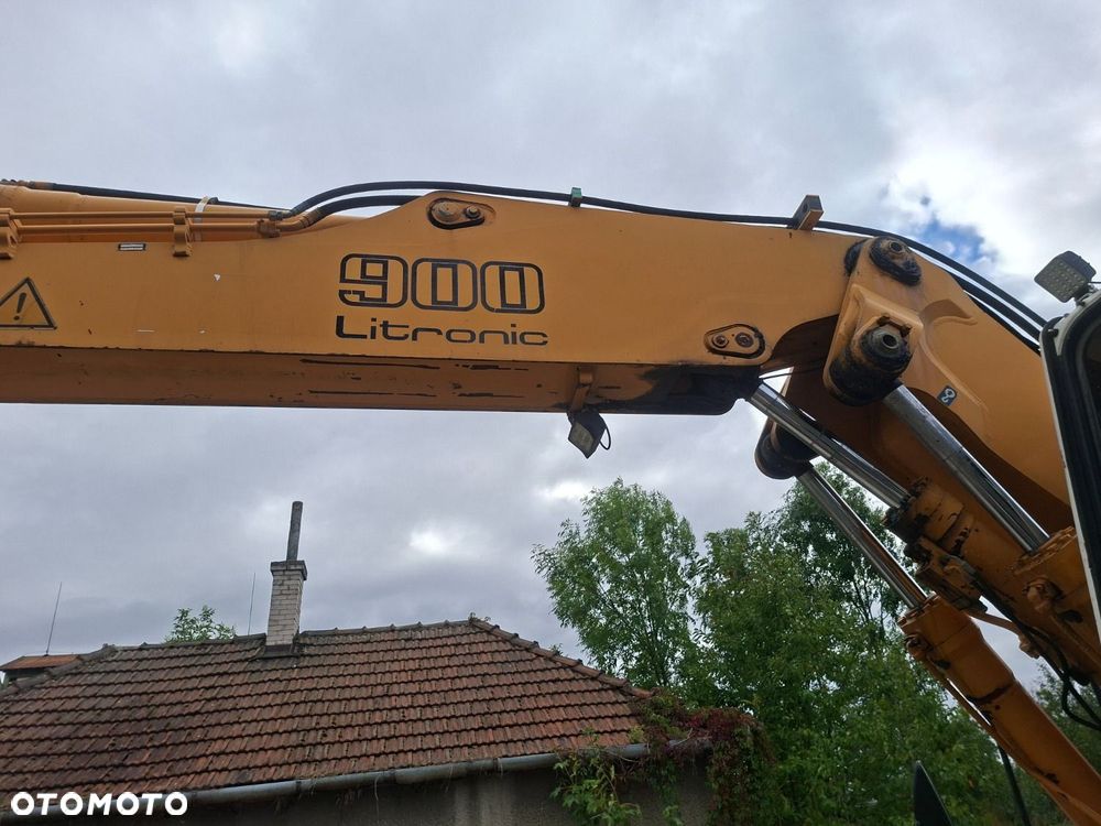 Liebherr A 900 B 4X4 - 23