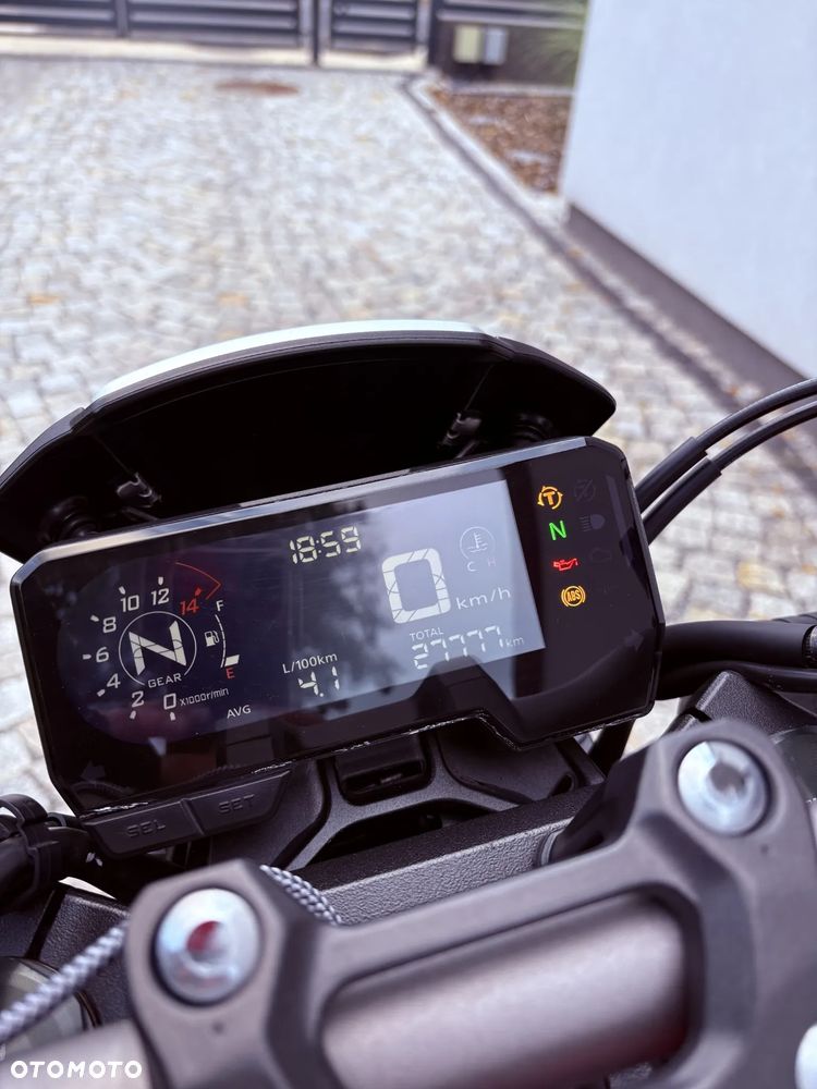 Honda CB - 18