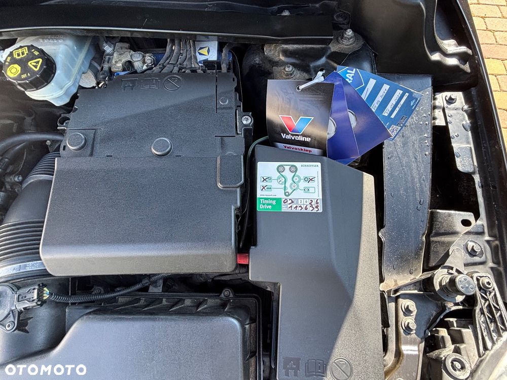 Volvo V40 Cross Country T3 Momentum - 12