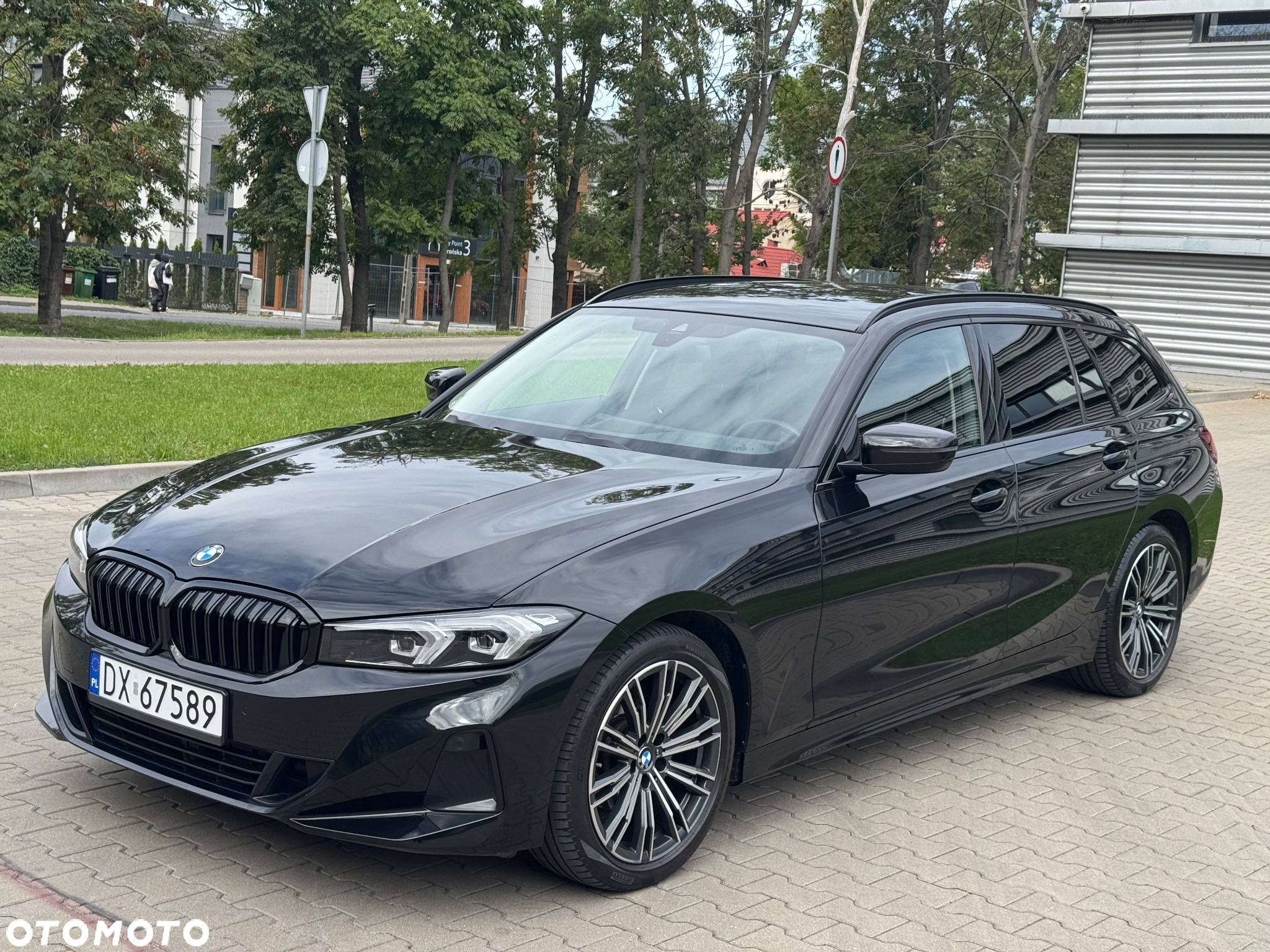 BMW Seria 3 318d Touring - 3