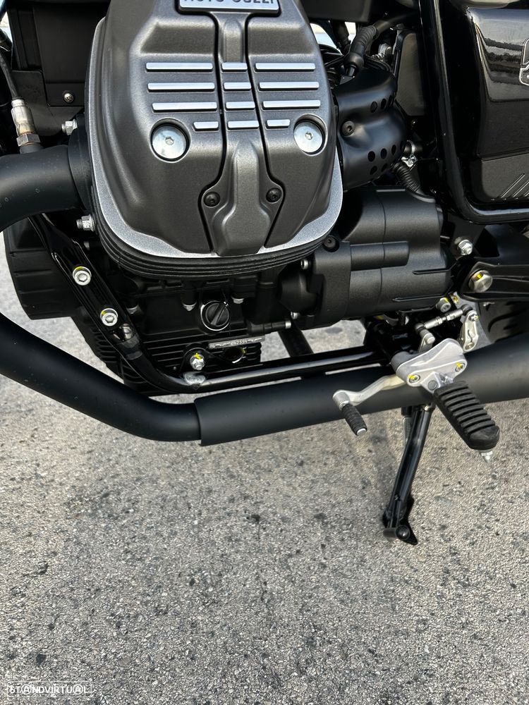 Moto Guzzi V7 Stone Ten Nova - 25