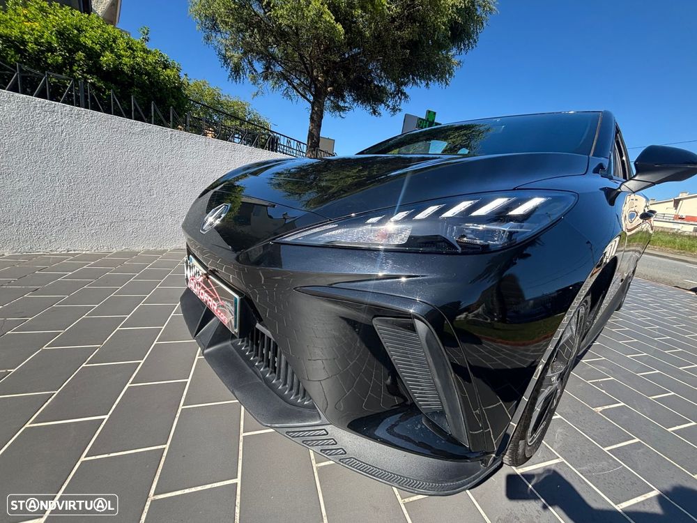 MG MG4 64 kWh Luxury - 8