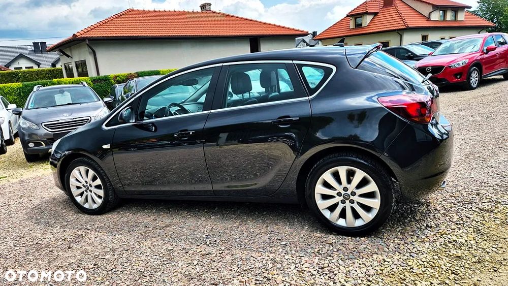 Opel Astra 1.4 T Cosmo - 19