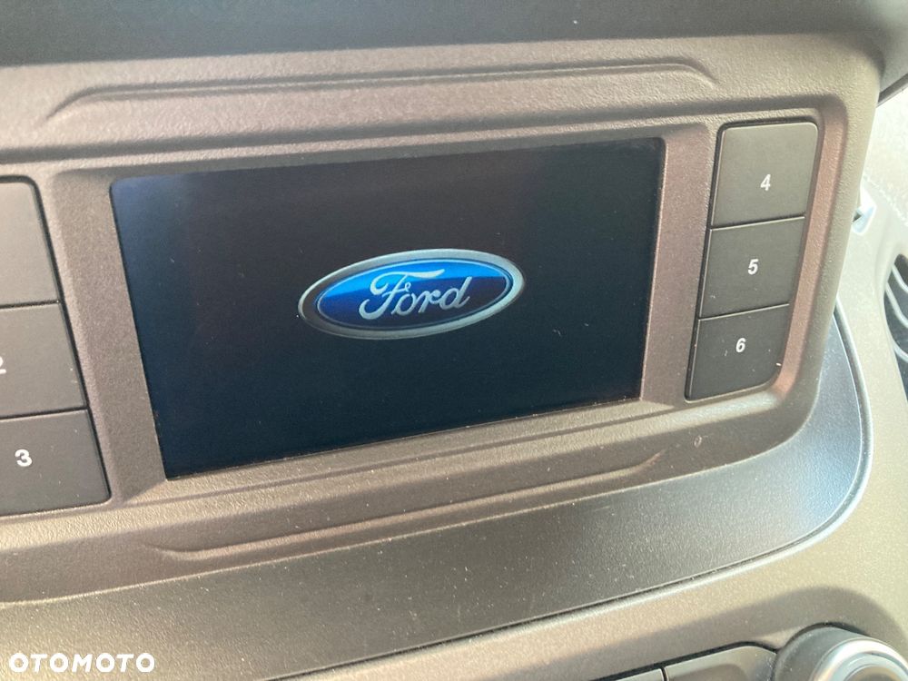 Ford Transit Courier Ambiente - 19