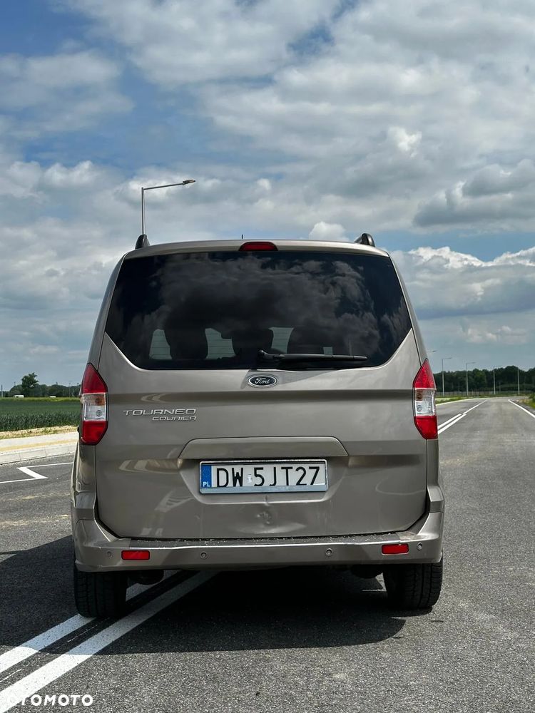 Ford Tourneo Courier 1.5 TDCi Titanium - 7