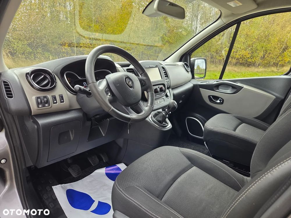Renault Trafic - 18