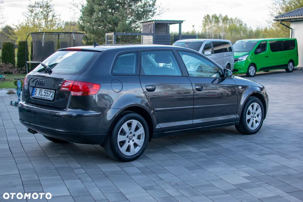 Audi A3 Sportback - 15