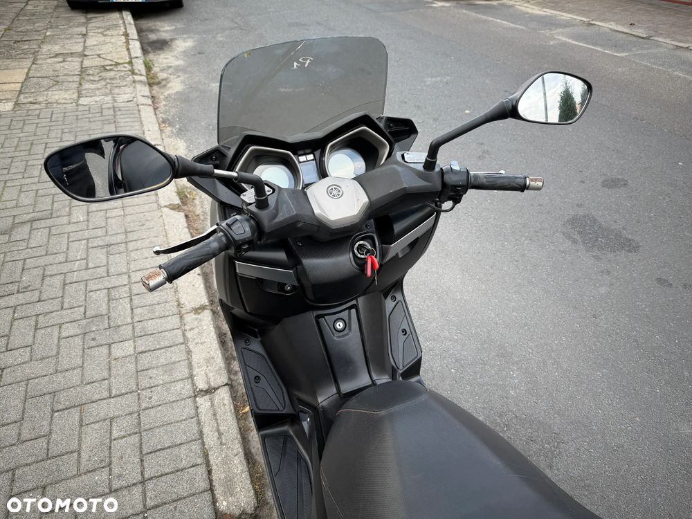 Yamaha X-max - 9