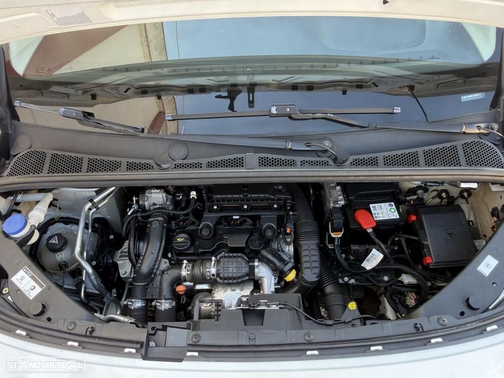 Peugeot Partner 1.6 BlueHDi L1 Pro 3L - 23
