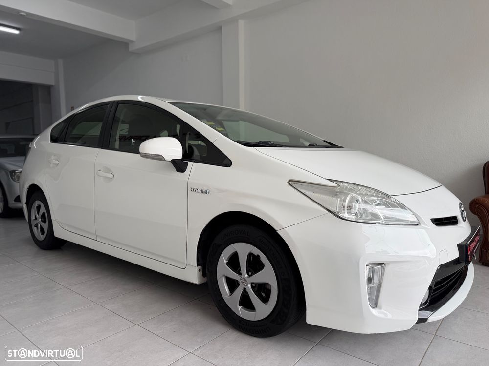 Toyota Prius 1.8 Exclusive - 8