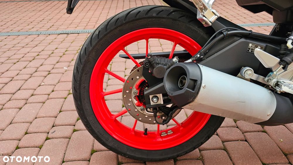 Yamaha MT - 27