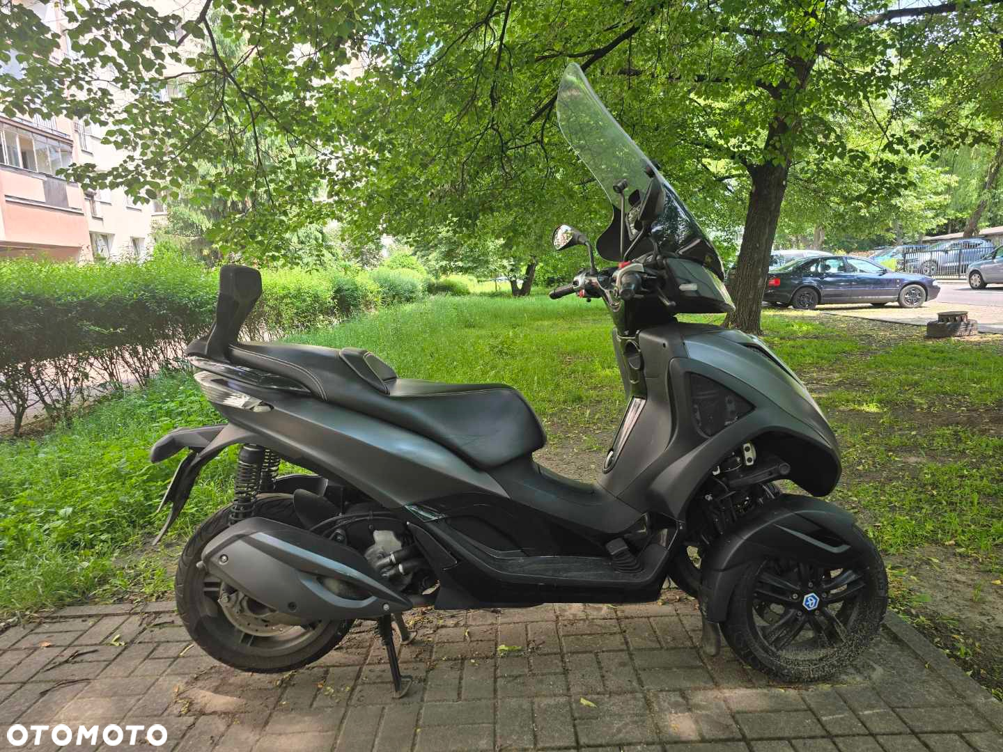 Piaggio MP-3 - 4