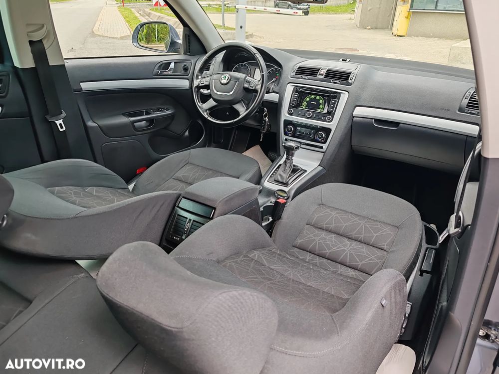 Skoda Octavia 1.6 TDI ELEGANCE DSG - 11