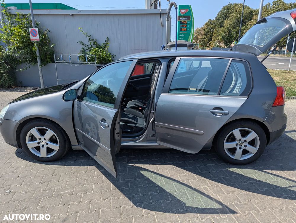 Volkswagen Golf 2.0 TDI 4Motion Comfortline - 2