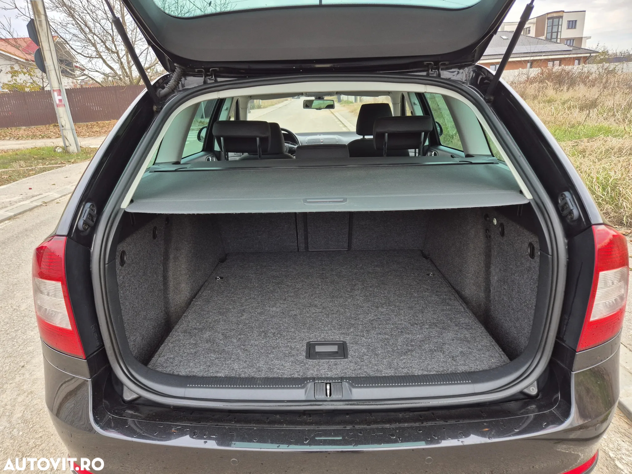 Skoda Octavia 1.6 TDI Business DSG - 10