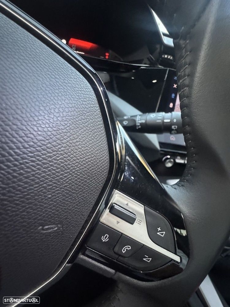 Peugeot 308 SW 1.2 PureTech Allure Pack - 17