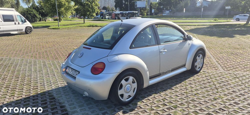 Volkswagen New Beetle - 6