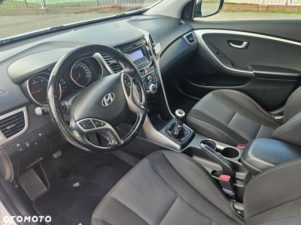 Hyundai i30 1.4 CRDi Advantage - 22