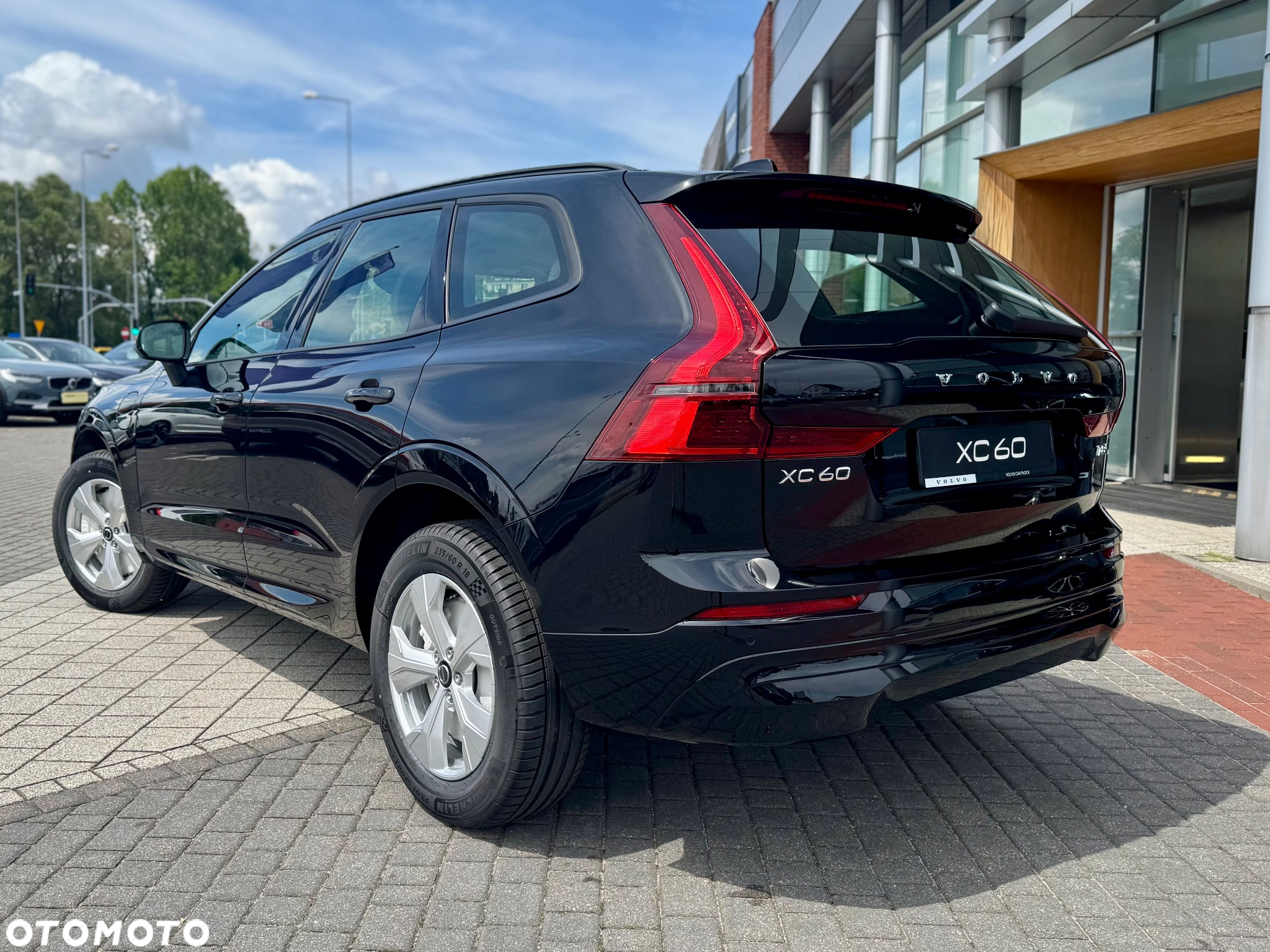 Volvo XC 60 T8 Plug-In Hybrid AWD Core - 2