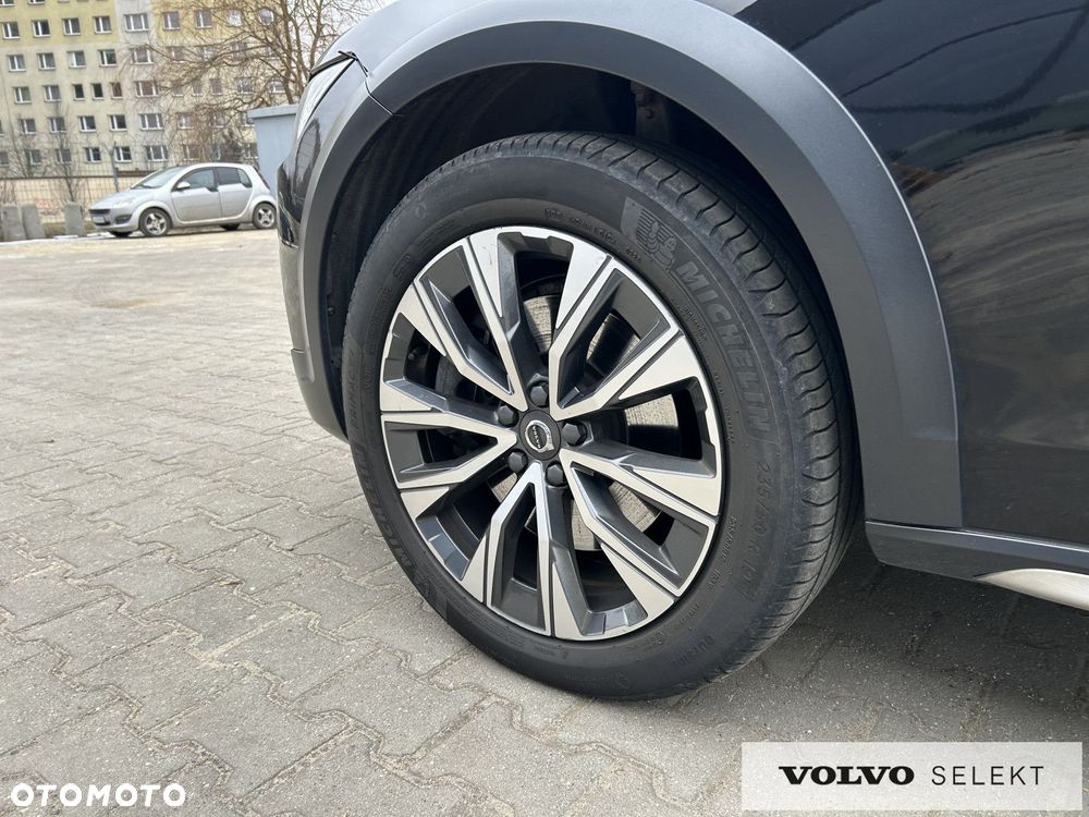 Volvo V90 Cross Country - 33