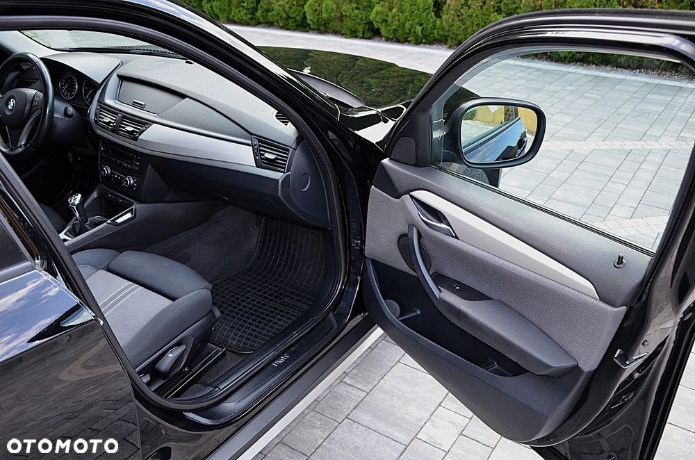BMW X1 sDrive18d xLine - 21