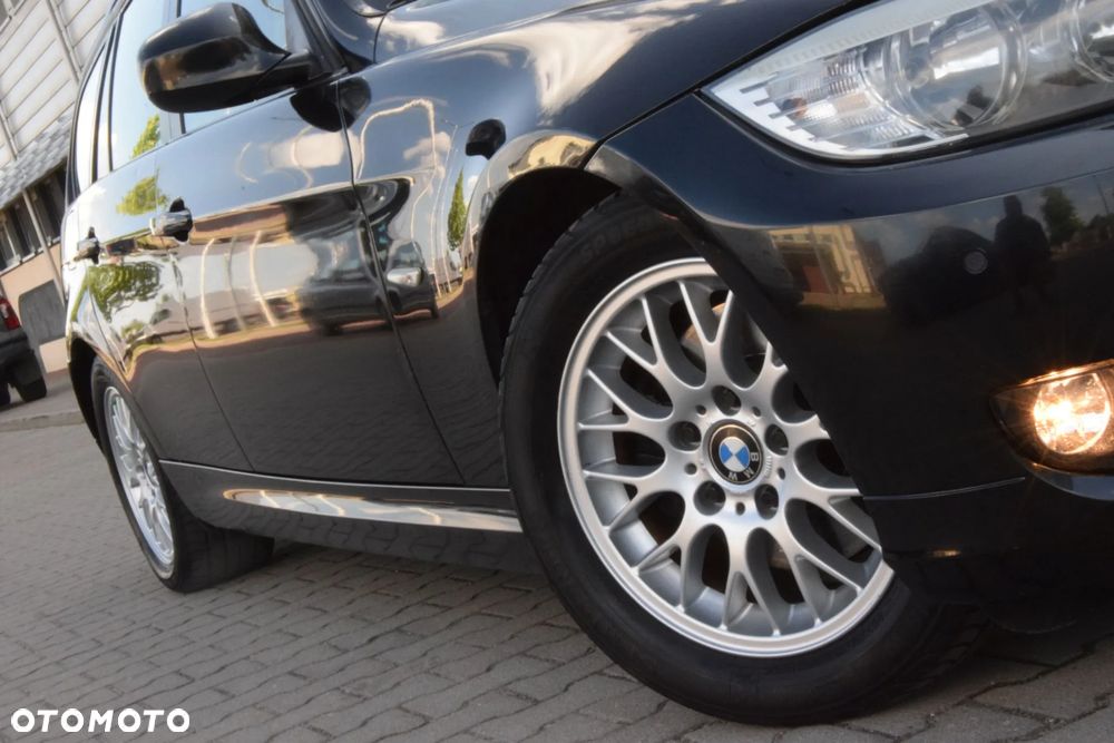 BMW Seria 3 320d xDrive DPF - 11