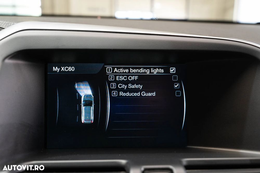 Volvo XC 60 D4 VEA Start-Stop R-Design - 18