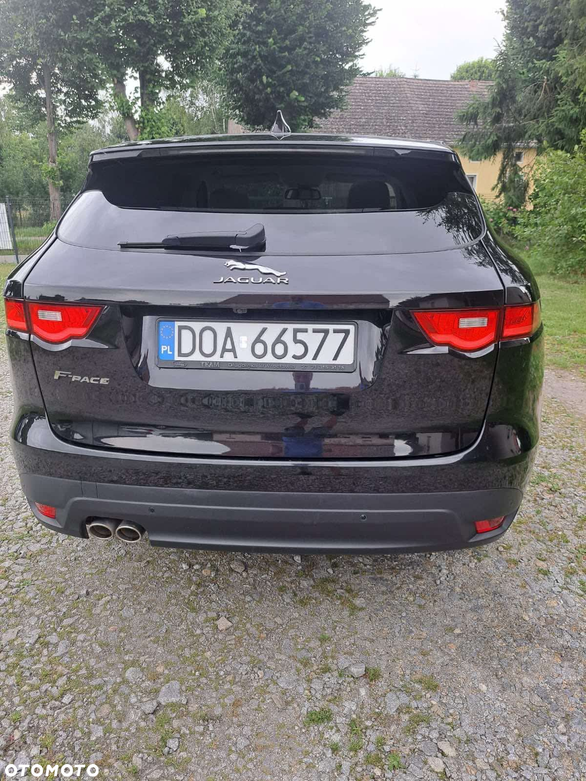 Jaguar F-Pace - 4
