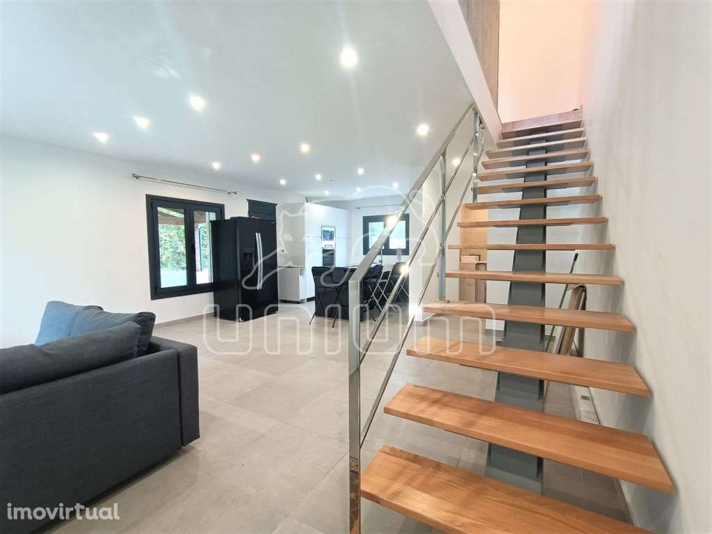 Moradia Geminada T3 em Vila Praia de Âncora - Grande imagem: 2/13