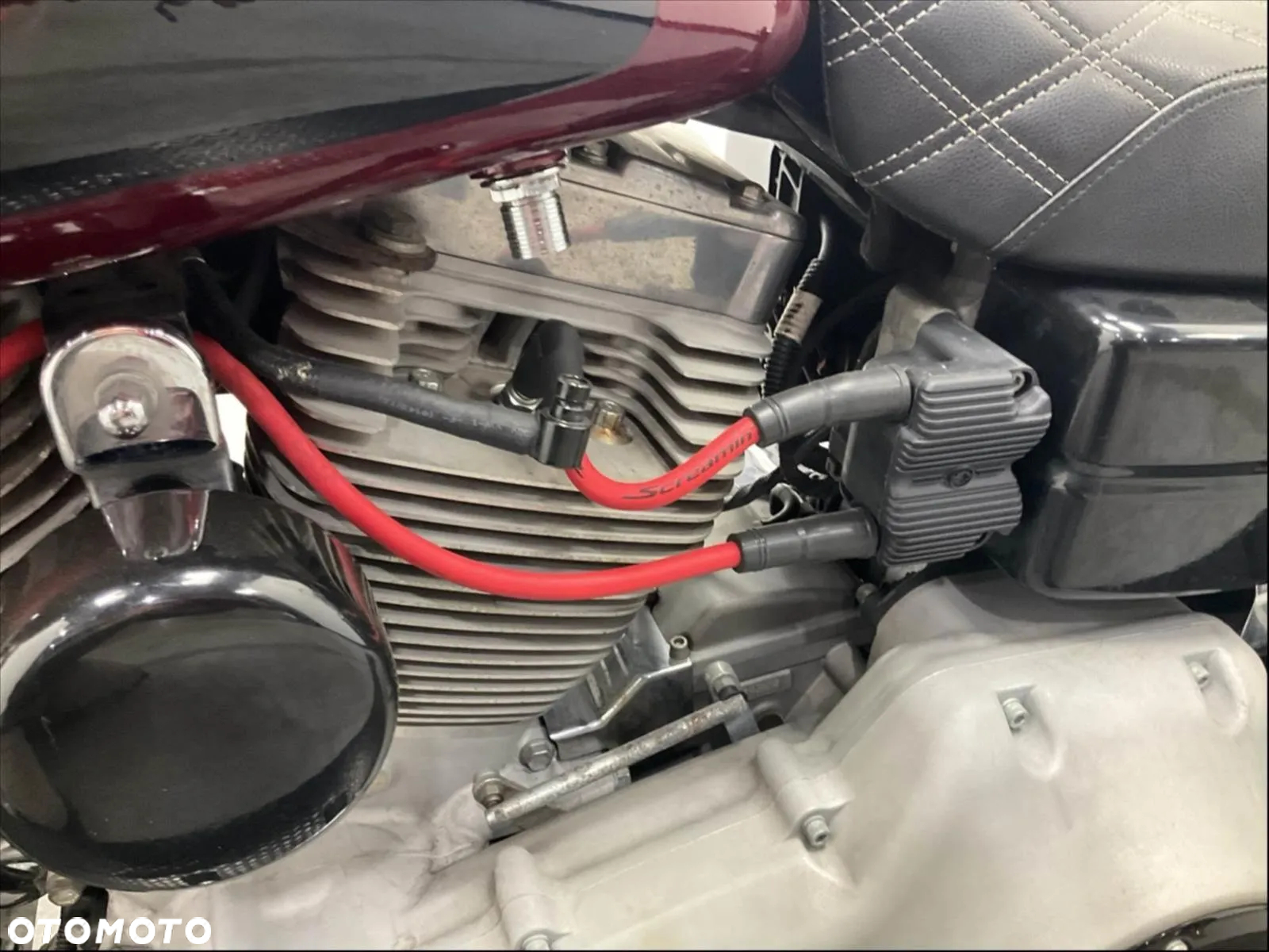 Harley-Davidson Dyna Super Glide - 8