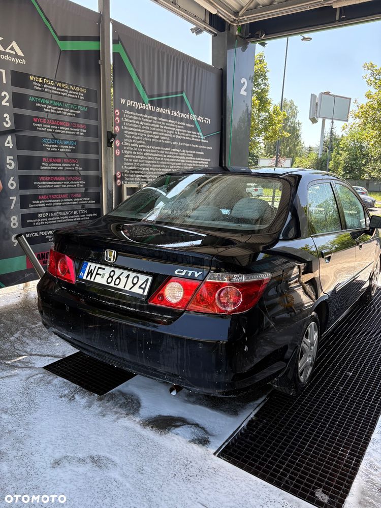 Honda City 1.4 Comfort - 1