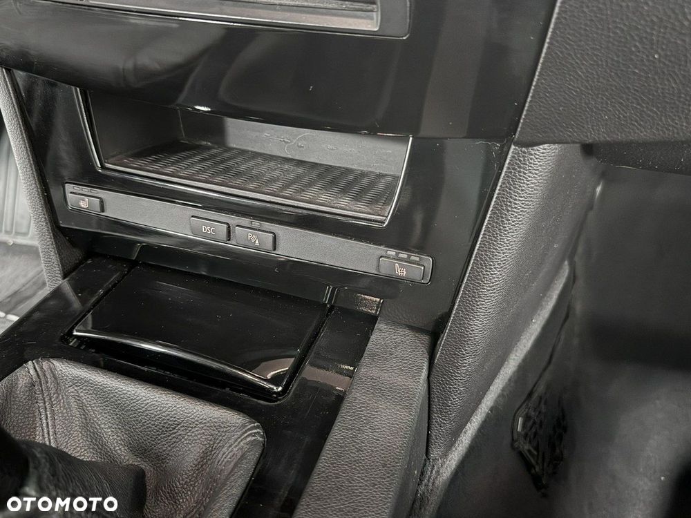 BMW Seria 5 520i - 16